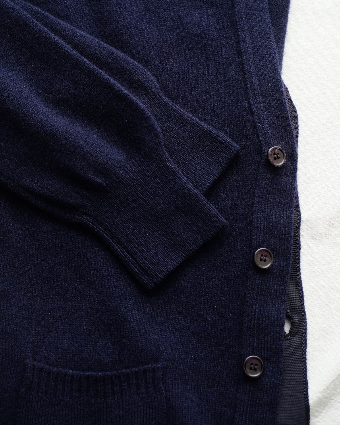 Kintyre Cashmere Sweater, Dark Navy - 画像 (6)
