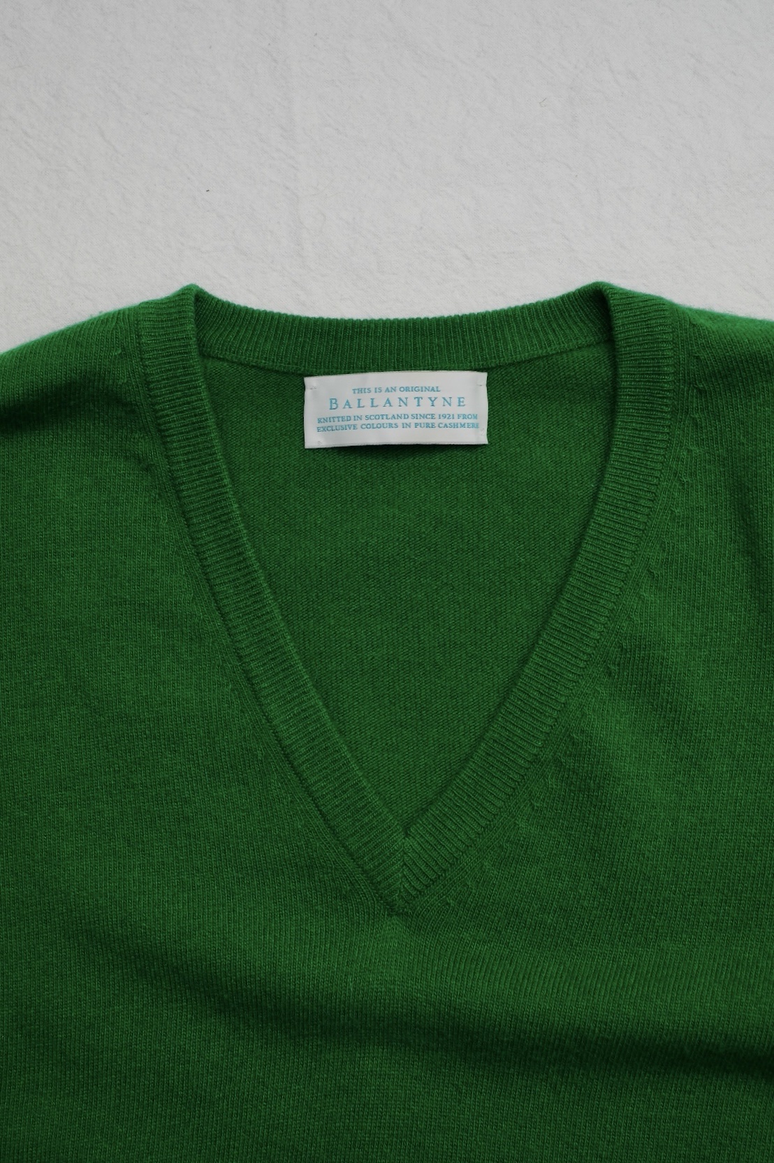 Ballantyne Cashmere Sweater, Green - 画像 (2)